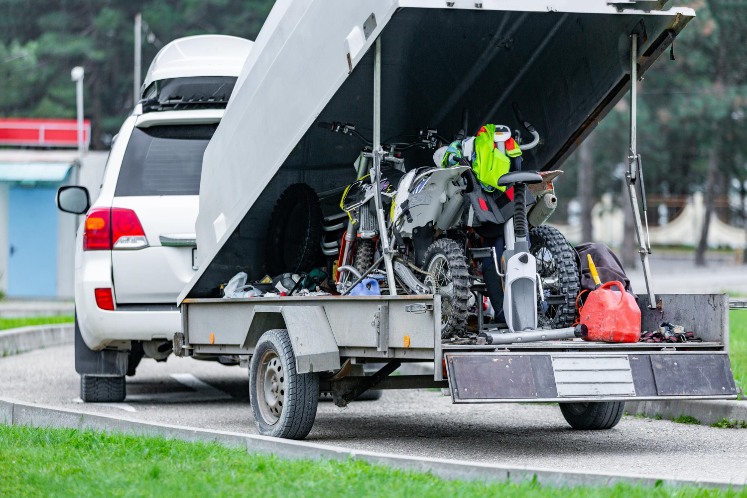 The Essential Guide to Professional Tampa Towing Service